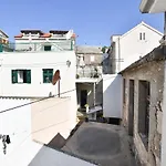 Miledina * Primošten
