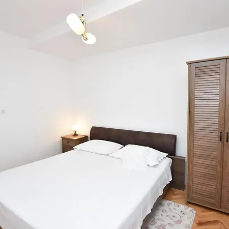 Miledina Apartment Primosten
